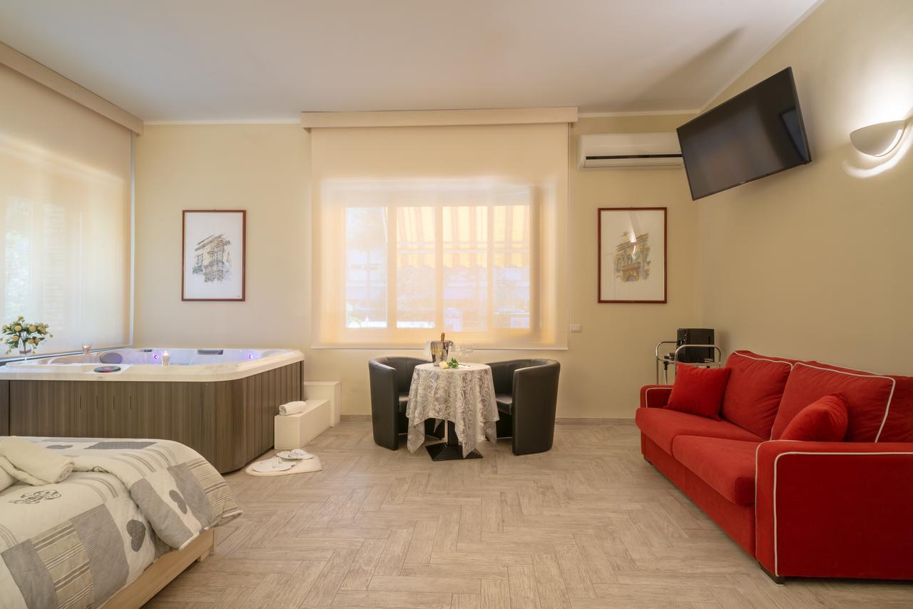 Queen Suite Spa Bath