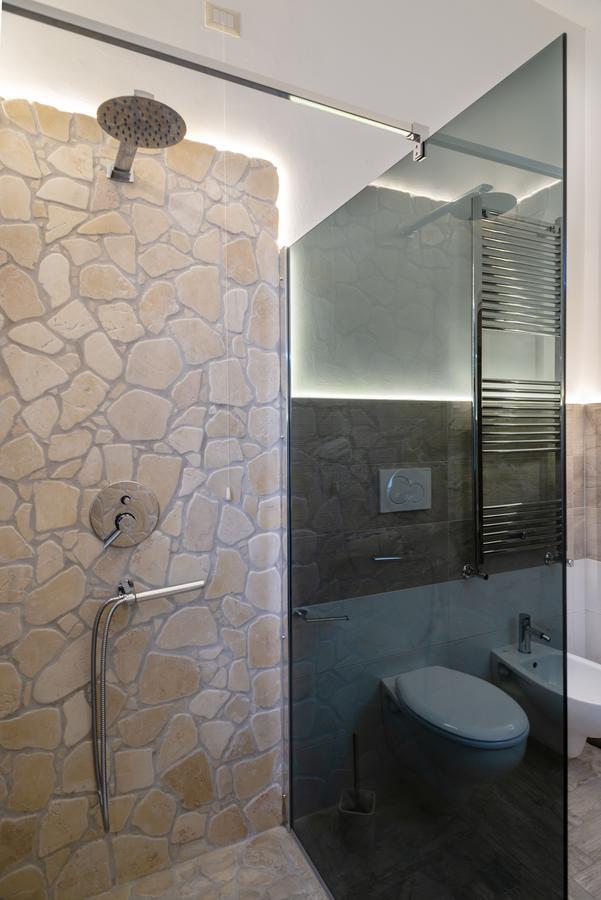 Queen Suite Spa Bath