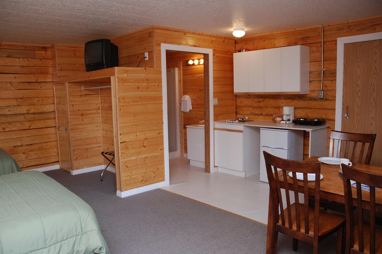 Deluxe Family Suite