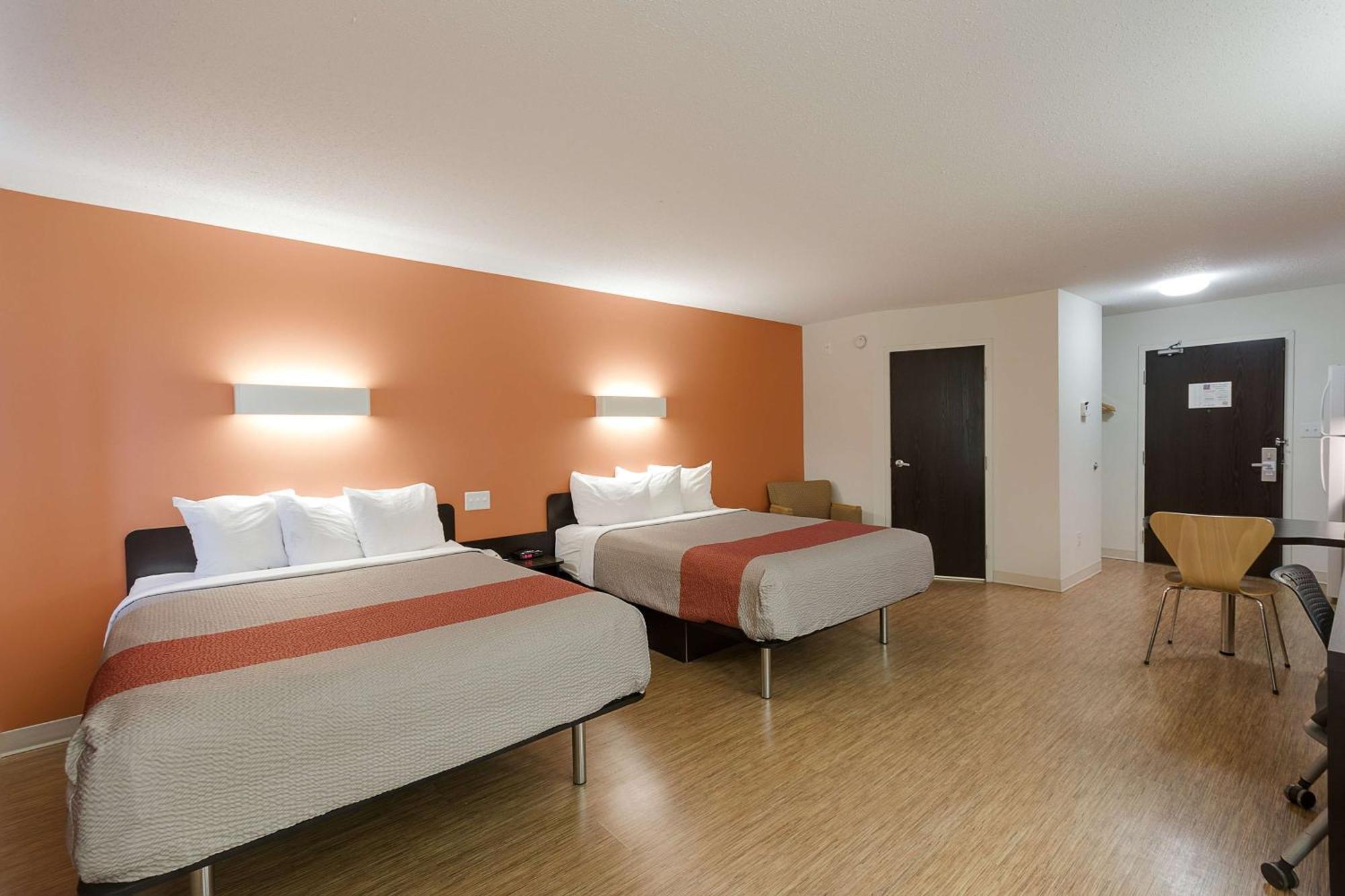 Deluxe Queen Room Two Queen Beds Non-Smoking