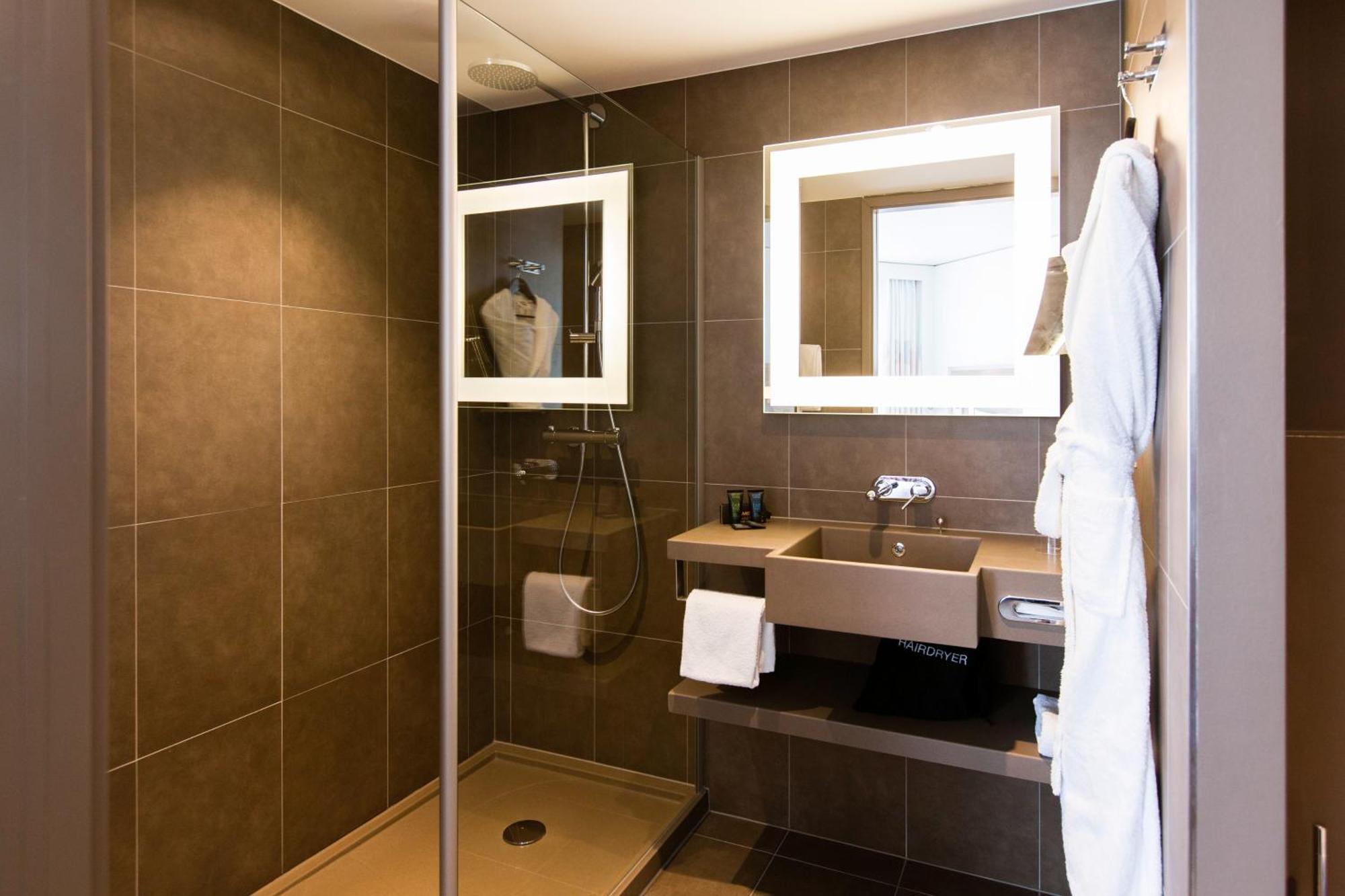 Junior Executive Suite met 1 Queensize Bed en Slaapbank