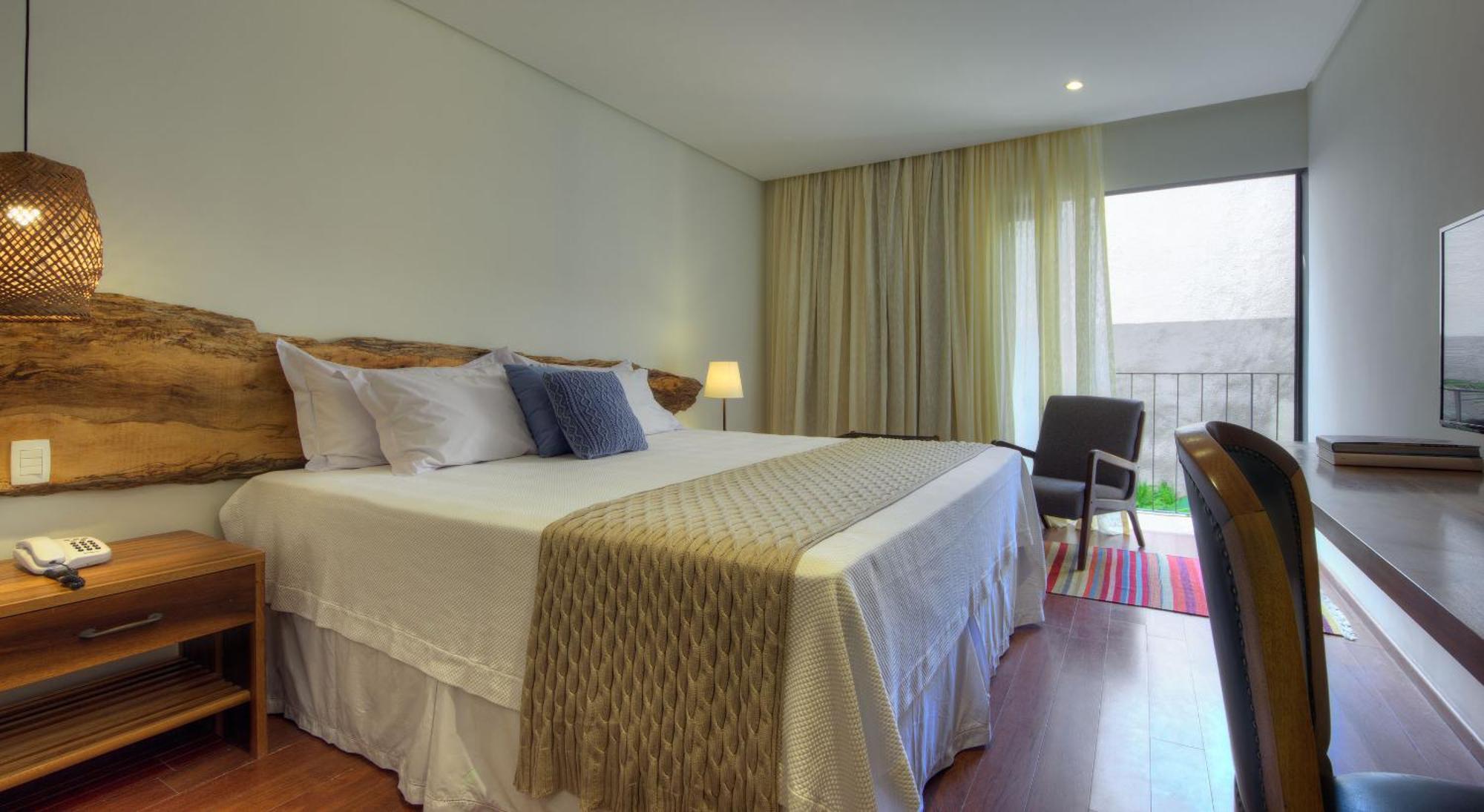 Superior King Room