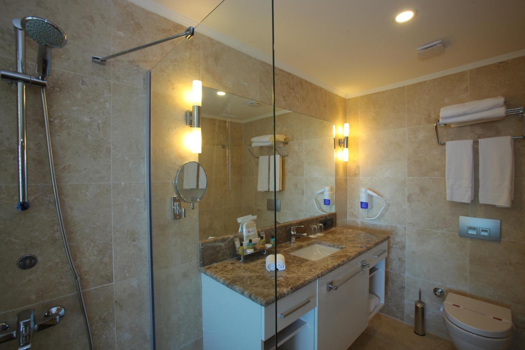 Double or Twin Room Pool View