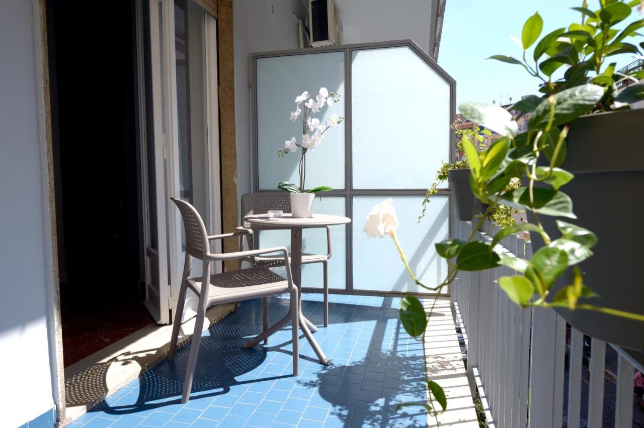 Deluxe Double Room Balcony,1580925901:JPEG