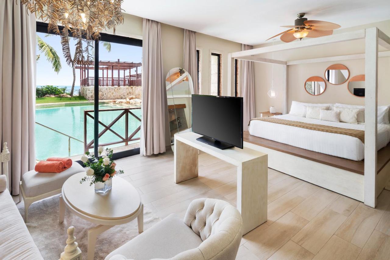 Castle Swim Out, Junior Suite mit 1 Kingsize-Bett und Poolblick