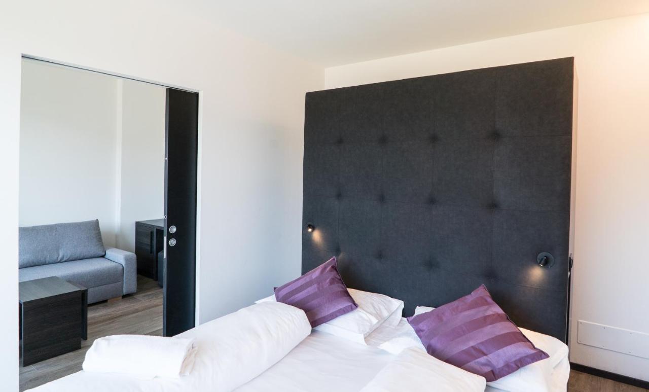 Deluxe Family Suite,744741949:JPEG