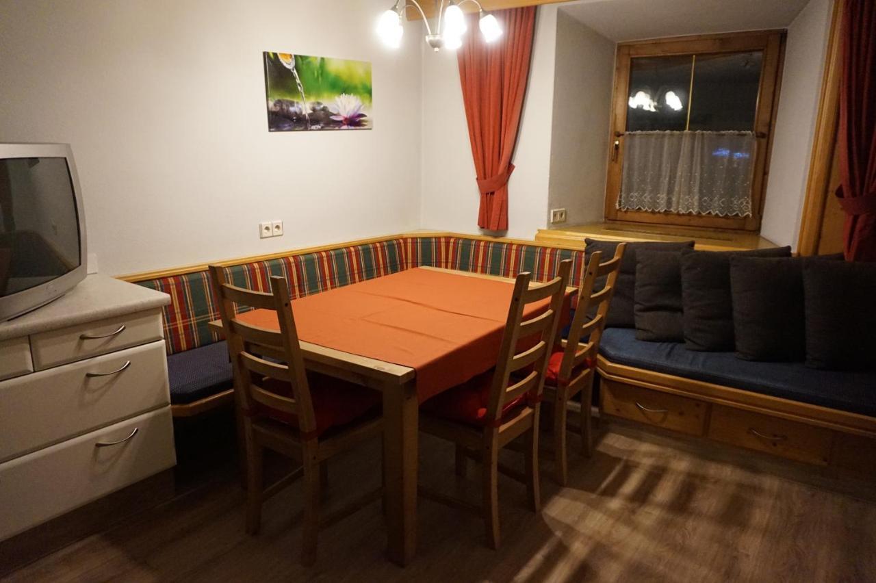 Four-Bedroom Apartment,742625929:JPEG