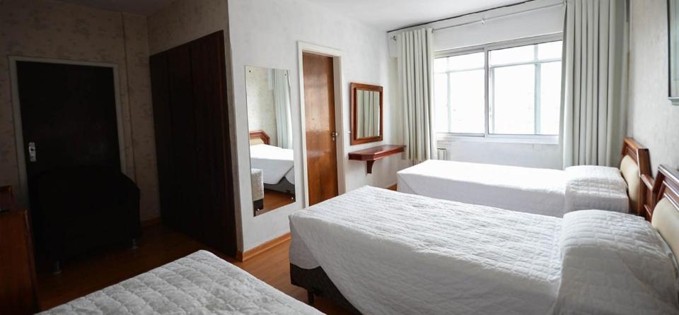 Standard Triple Room with 3 Single Beds