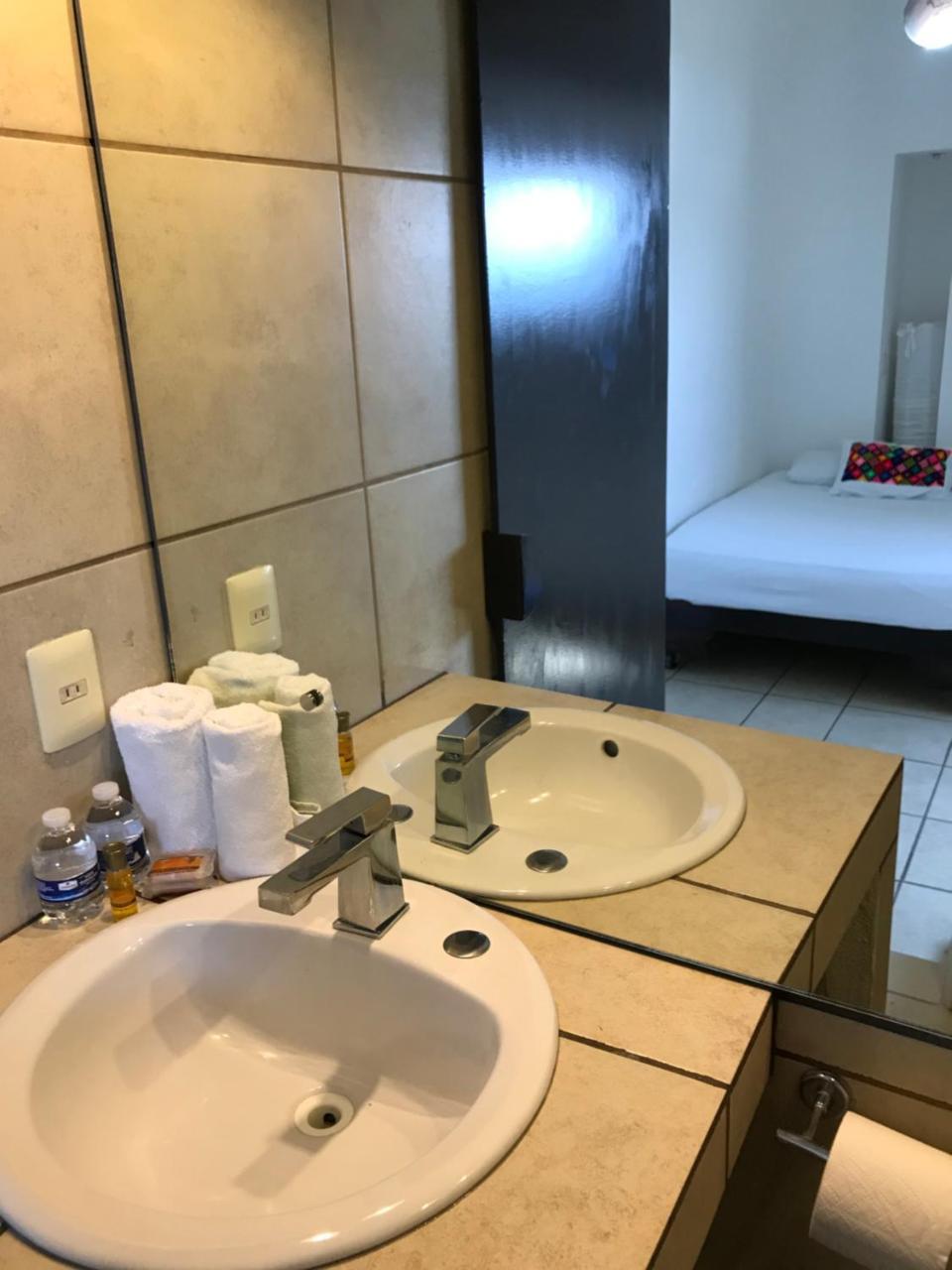 Standard Double Room,762823915:JPEG