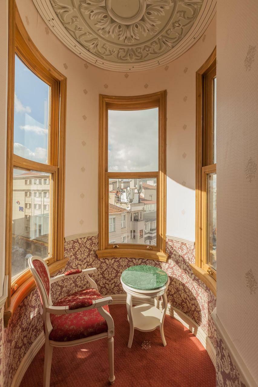 King Suite Bay Window