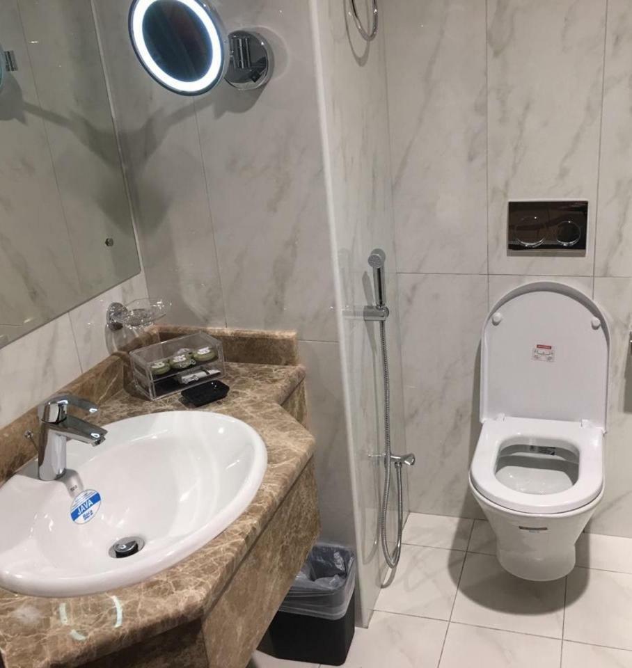 Triple Room,785896062:JPEG