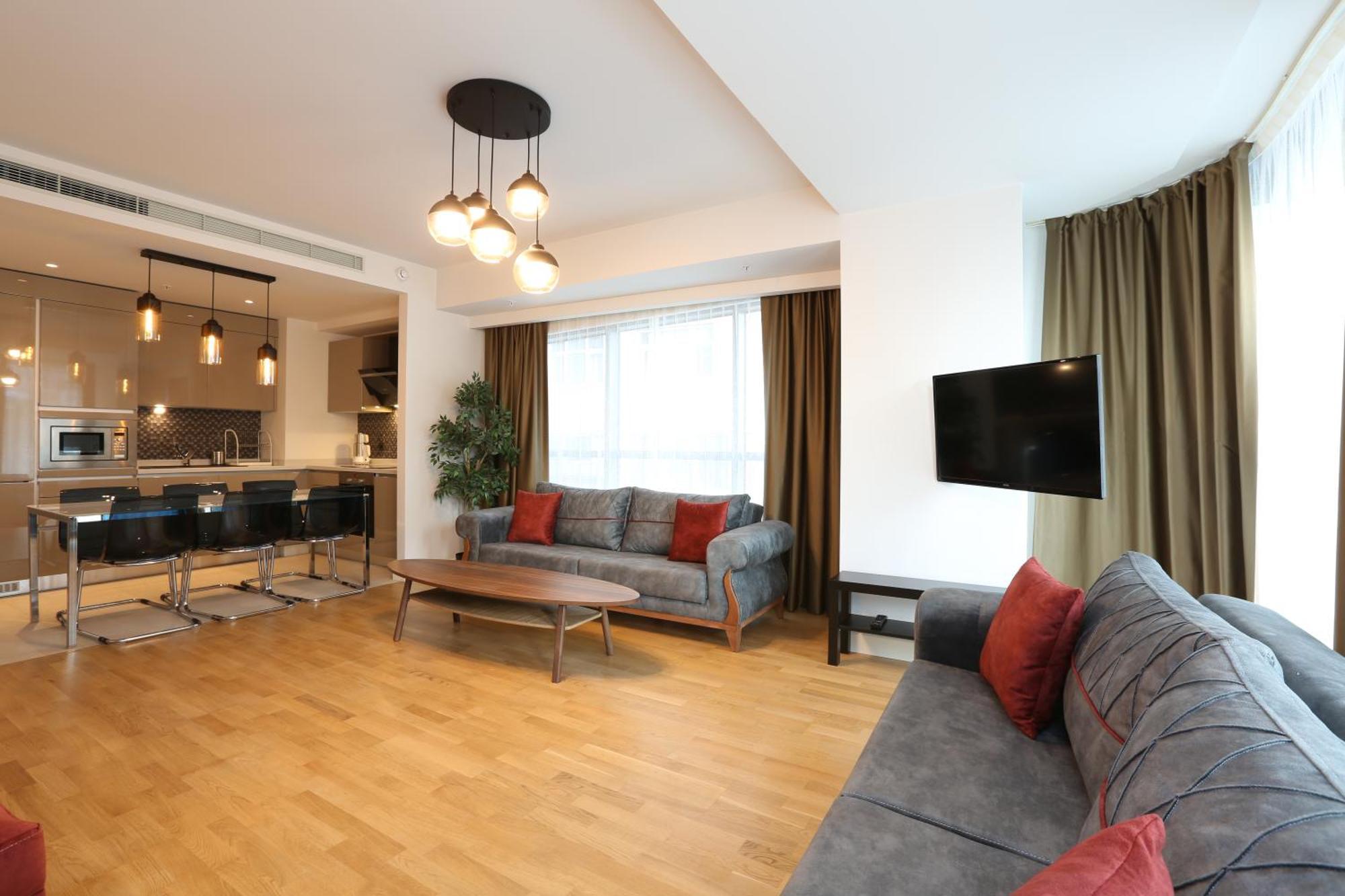 Deluxe Two-Bedroom Apartment