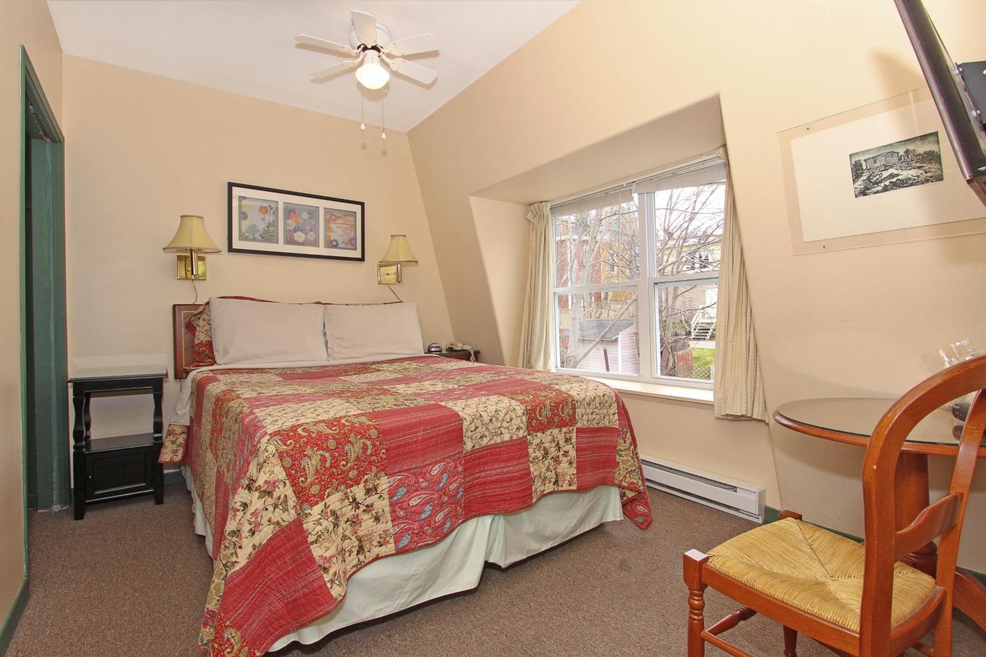 Queen Room