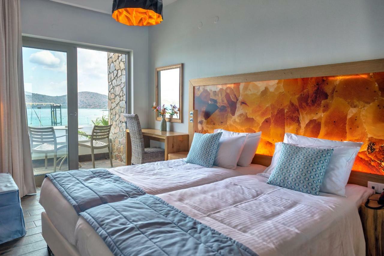 Double or Twin Room with Sea View