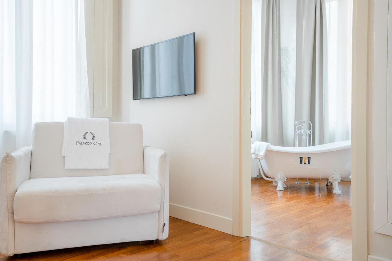 Superior Triple Room Bath