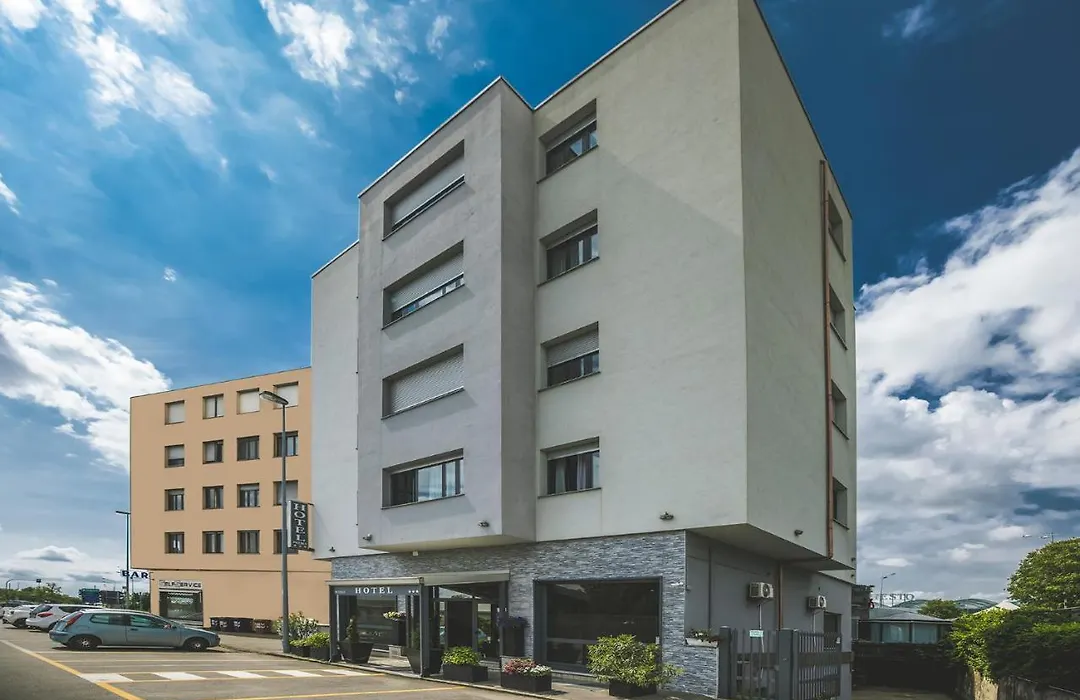 Piccolo Hotel Allamano-1