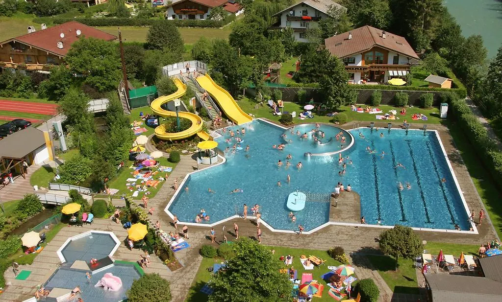 Hotel Neue Post-1