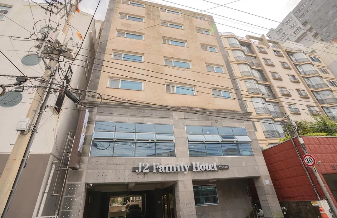 J2 Family Hotel-1