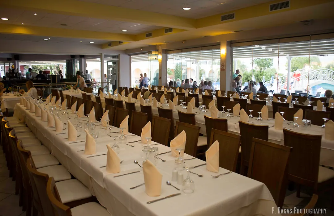 Majestic Hotel & Spa-1