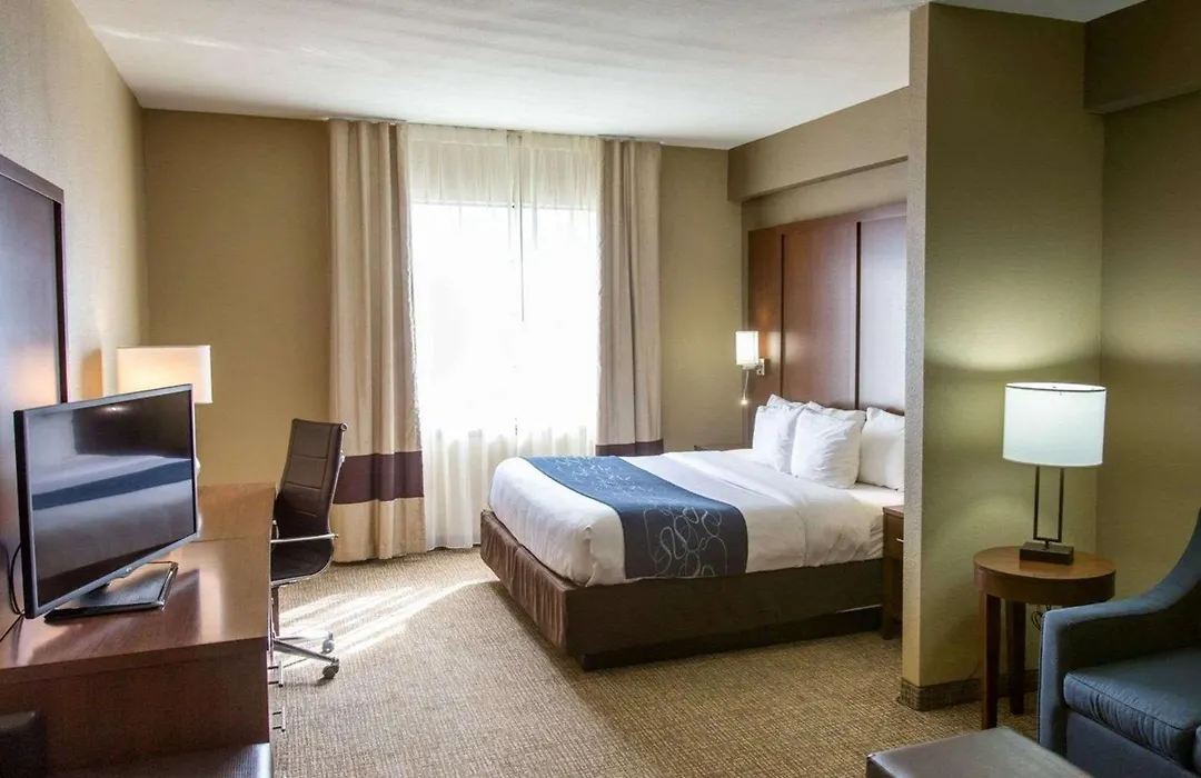 Comfort Suites Idabel-1