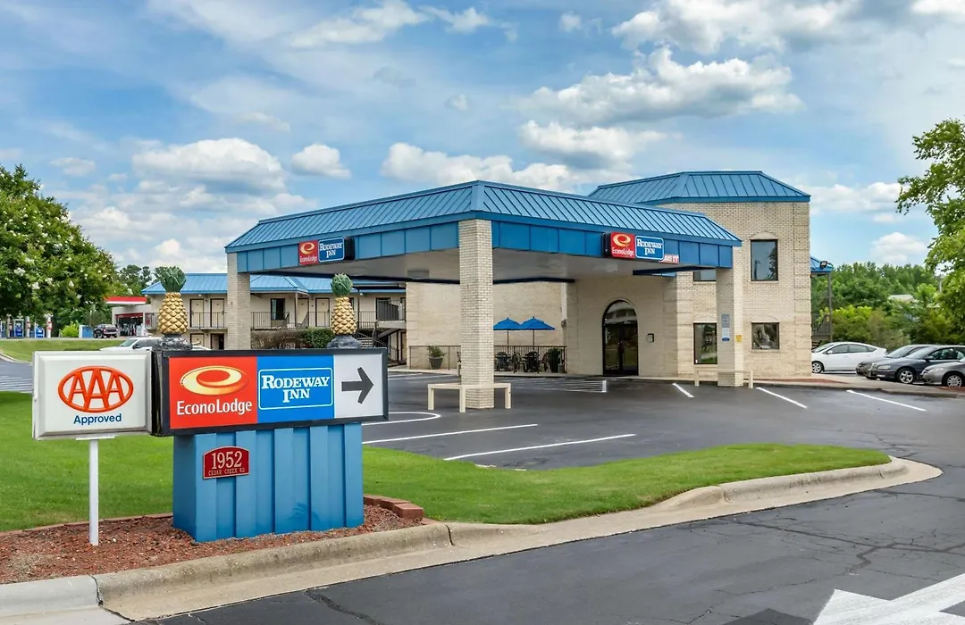 Econo Lodge Fayetteville I-95-1