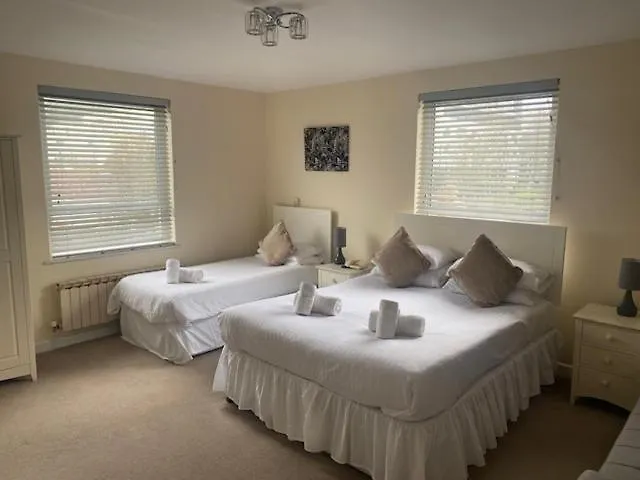 Runnymede Court Hotel-1