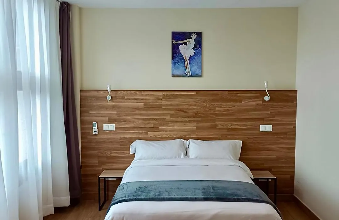 Apartahotel Golden Alcalá-1