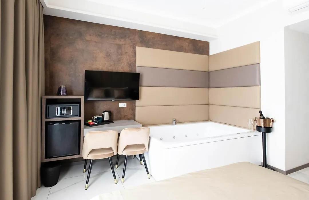 Imperatrice Suites-1