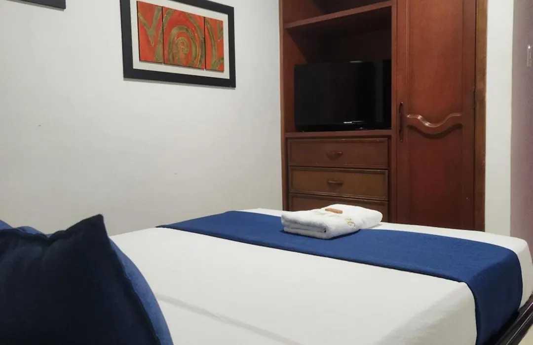 Hotel Manoa-1