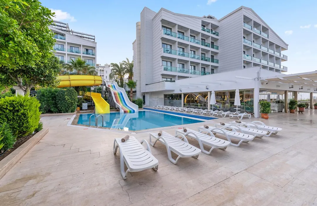 Falcon Hotel-1