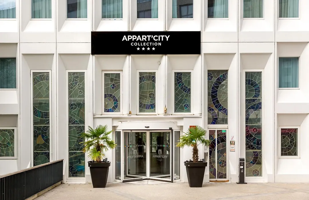 Appart'City Paris Vélizy-1