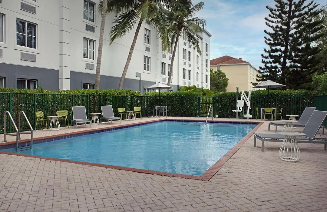 Spark By Hilton Miami Doral-1