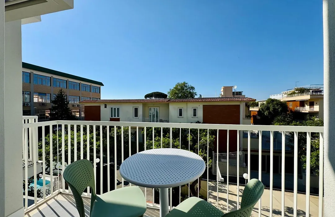Hotel La Pergola-1