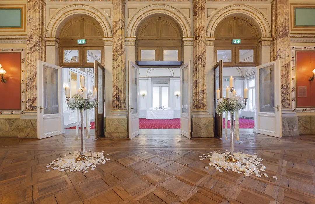 Hotel Schweizerhof Luzern-1