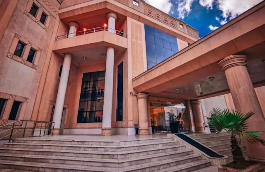 Executives Hotel - Azizia-1
