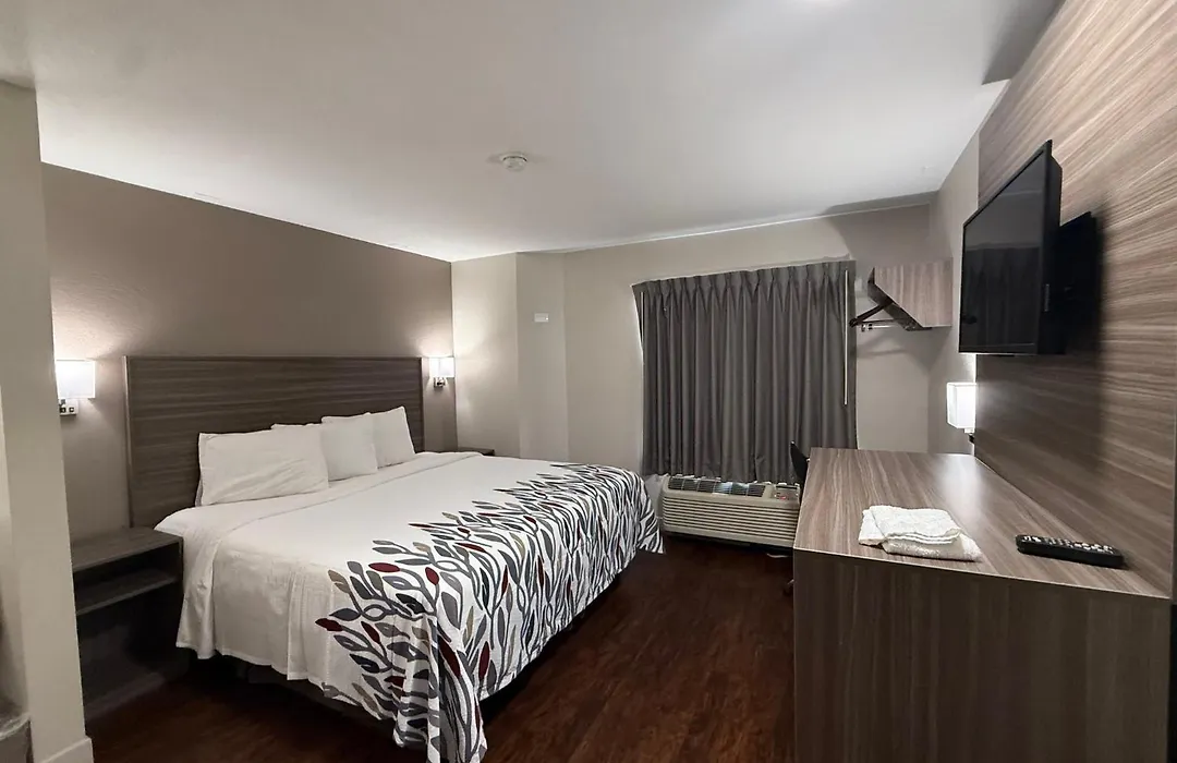 Red Roof Inn Austin - Round Rock-1