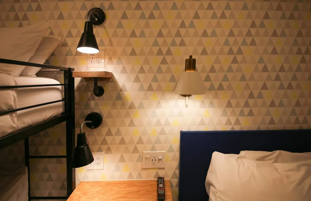 Doxie Hotel-1