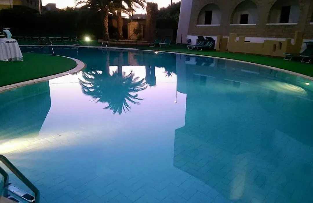 Hotel Akrabello-1