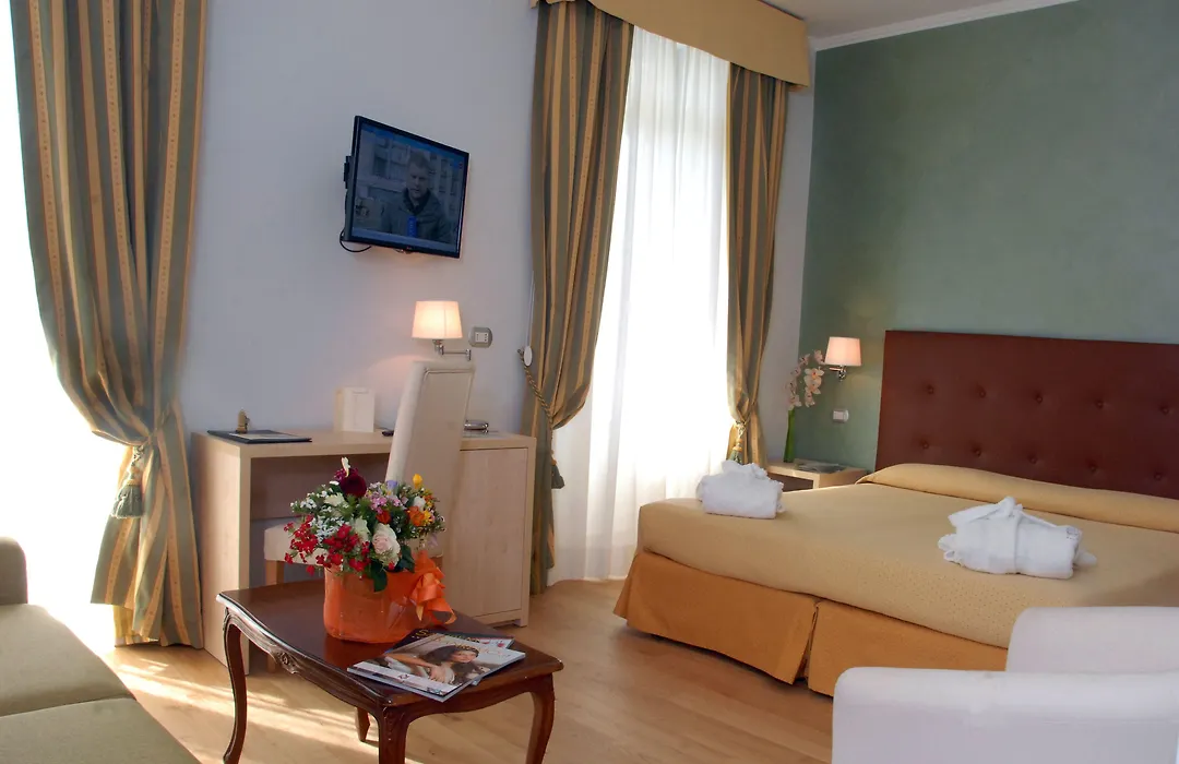 Hotel Paradiso-1