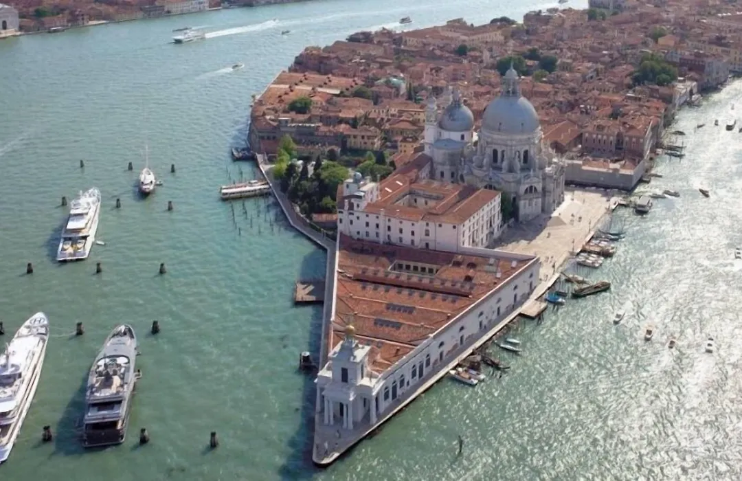Residence Ca' Foscolo-1