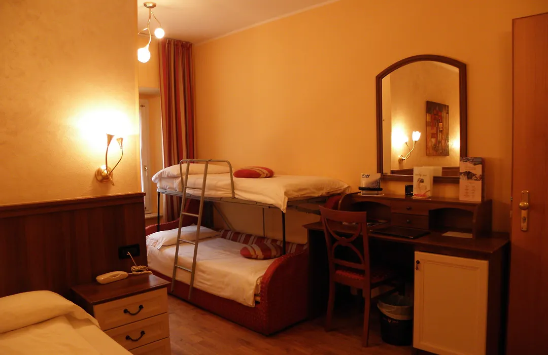 Hotel Bernina-1