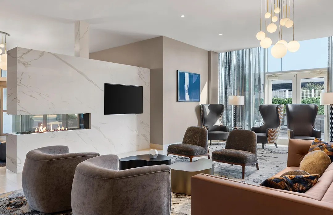 Residence Inn By Marriott The Bronx At Metro Center Atrium-1
