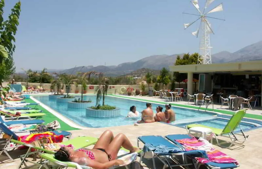 Nikos Hotel-1