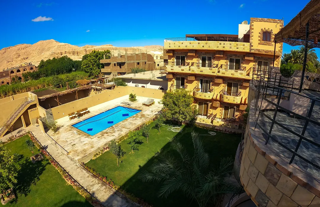 New Memnon Hotel-1