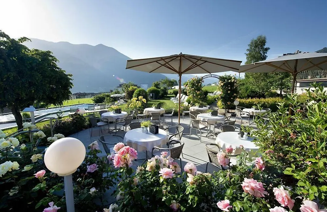 Gartenhotel Crystal-1