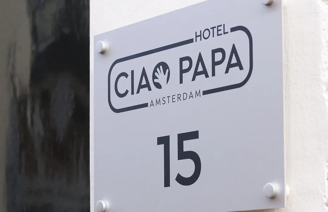 Ciao Papa Hotel Amsterdam Central Station-1