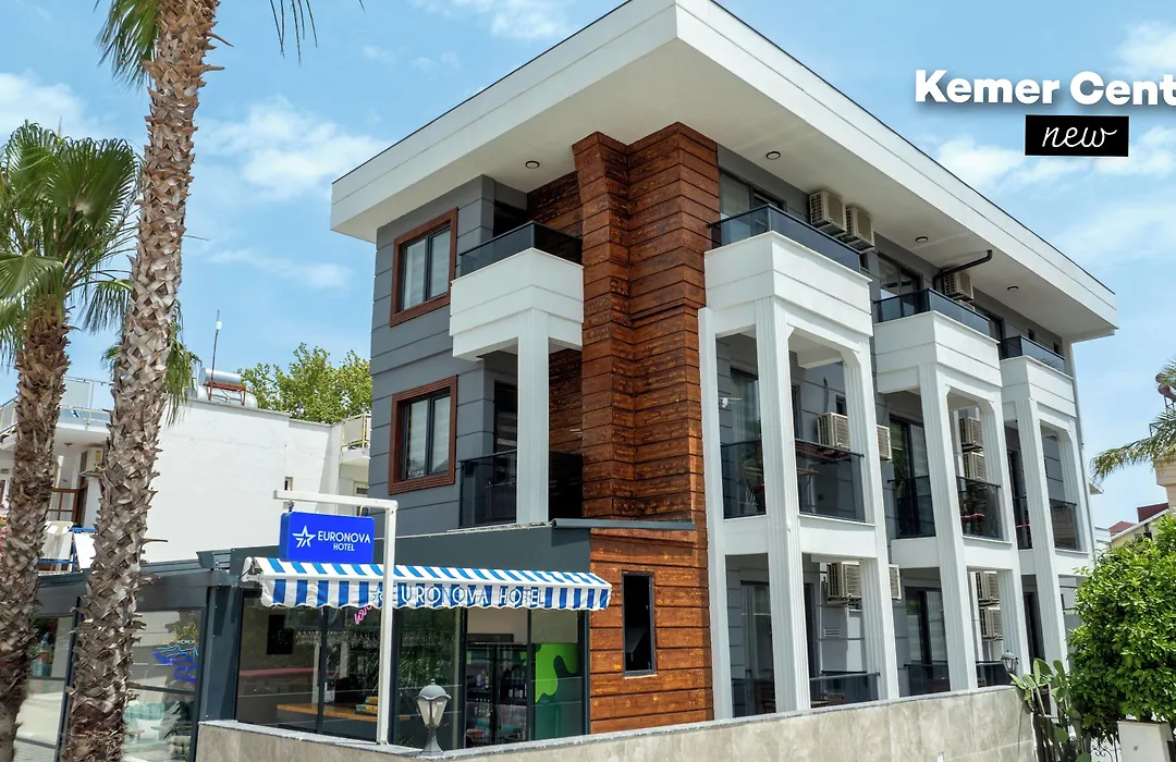 EURONOVA HOTEL&SUiTES-1