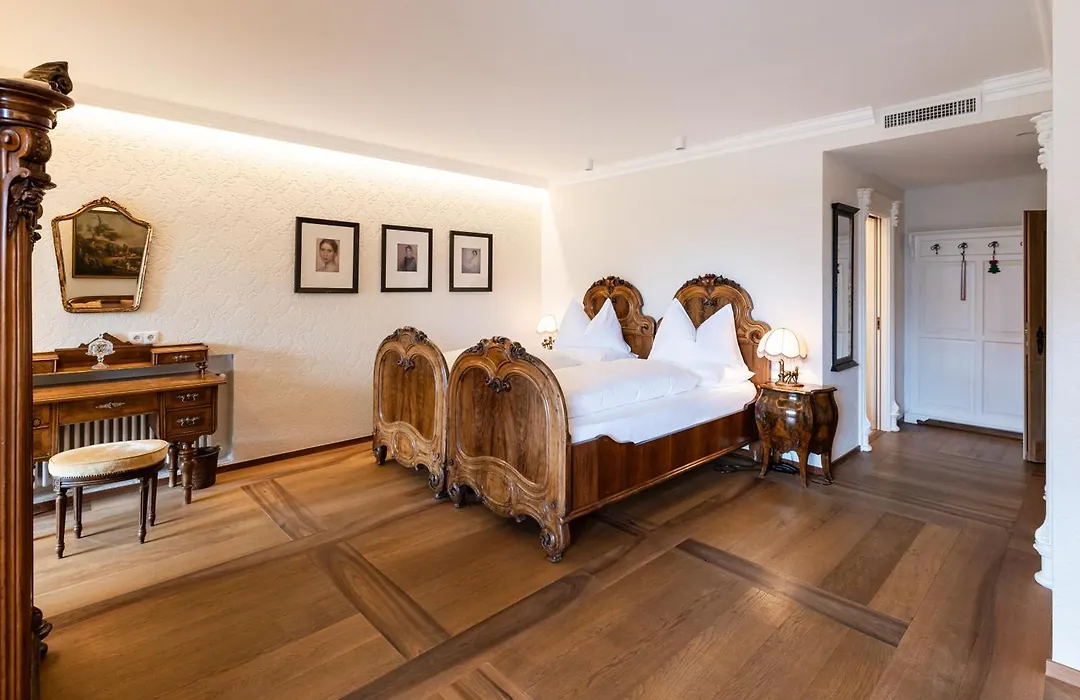 Relais&Chateaux Hotel Castel Fragsburg-1