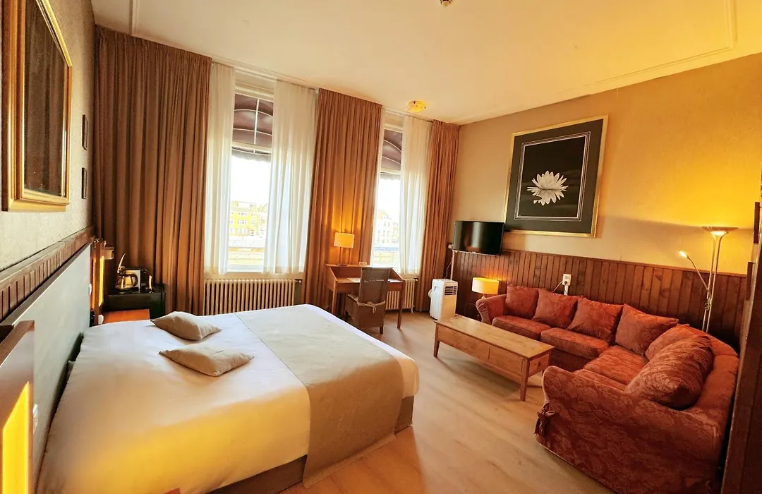 Hotel Dordrecht-1