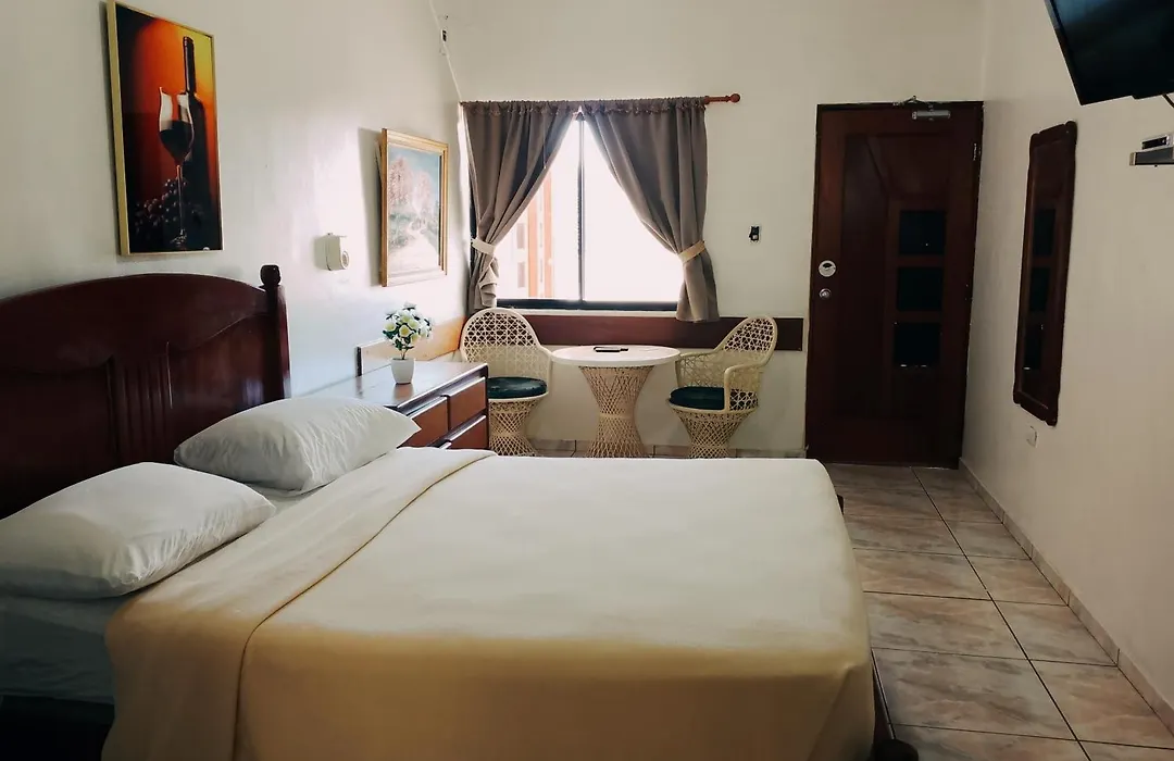 Hotel Garant & Suites-1